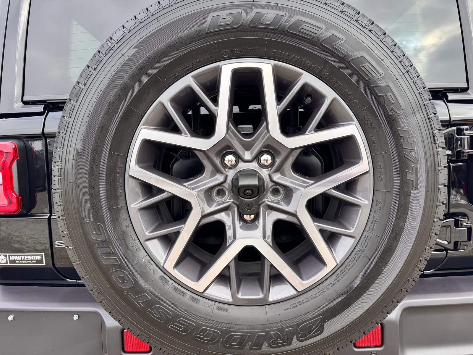 New 2026 Jeep Wrangler Unlimited Sahara AWD/4WD image 28