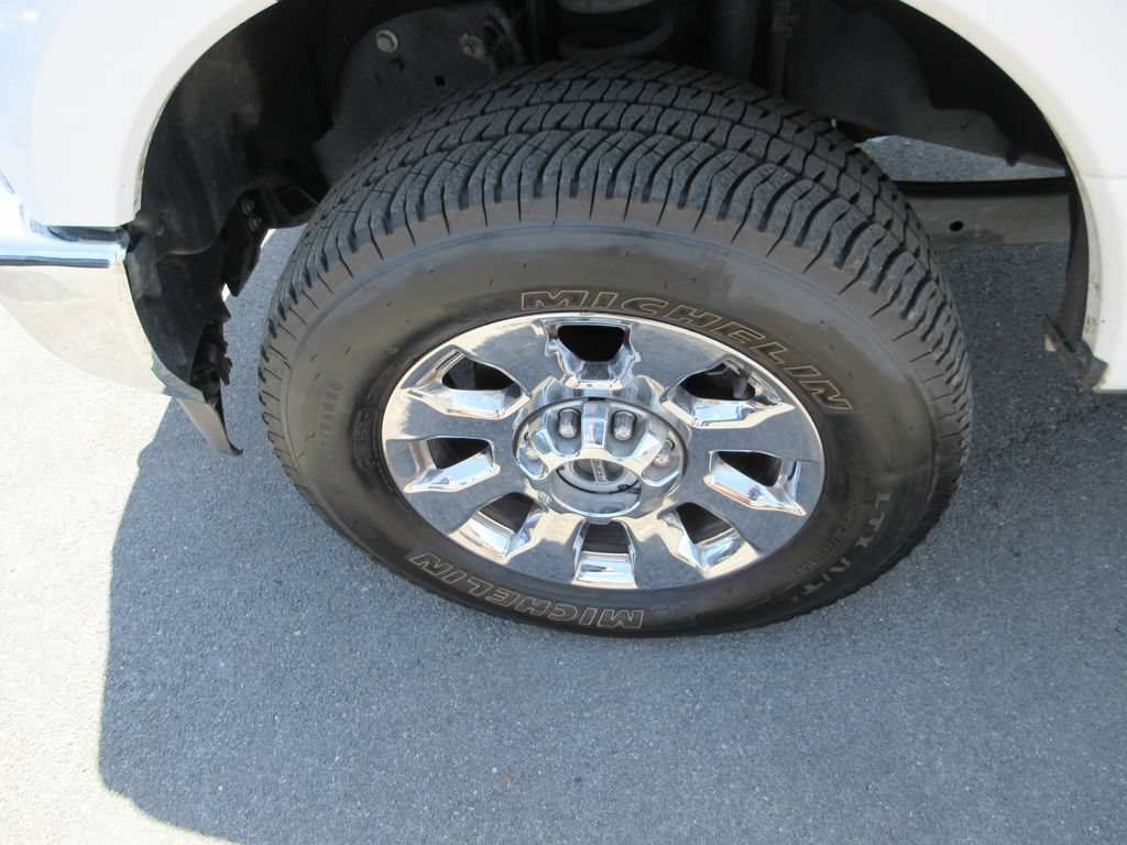 Used 2019 Ford F350 King Ranch w/ King Ranch Ultimate Package AWD/4WD image 17