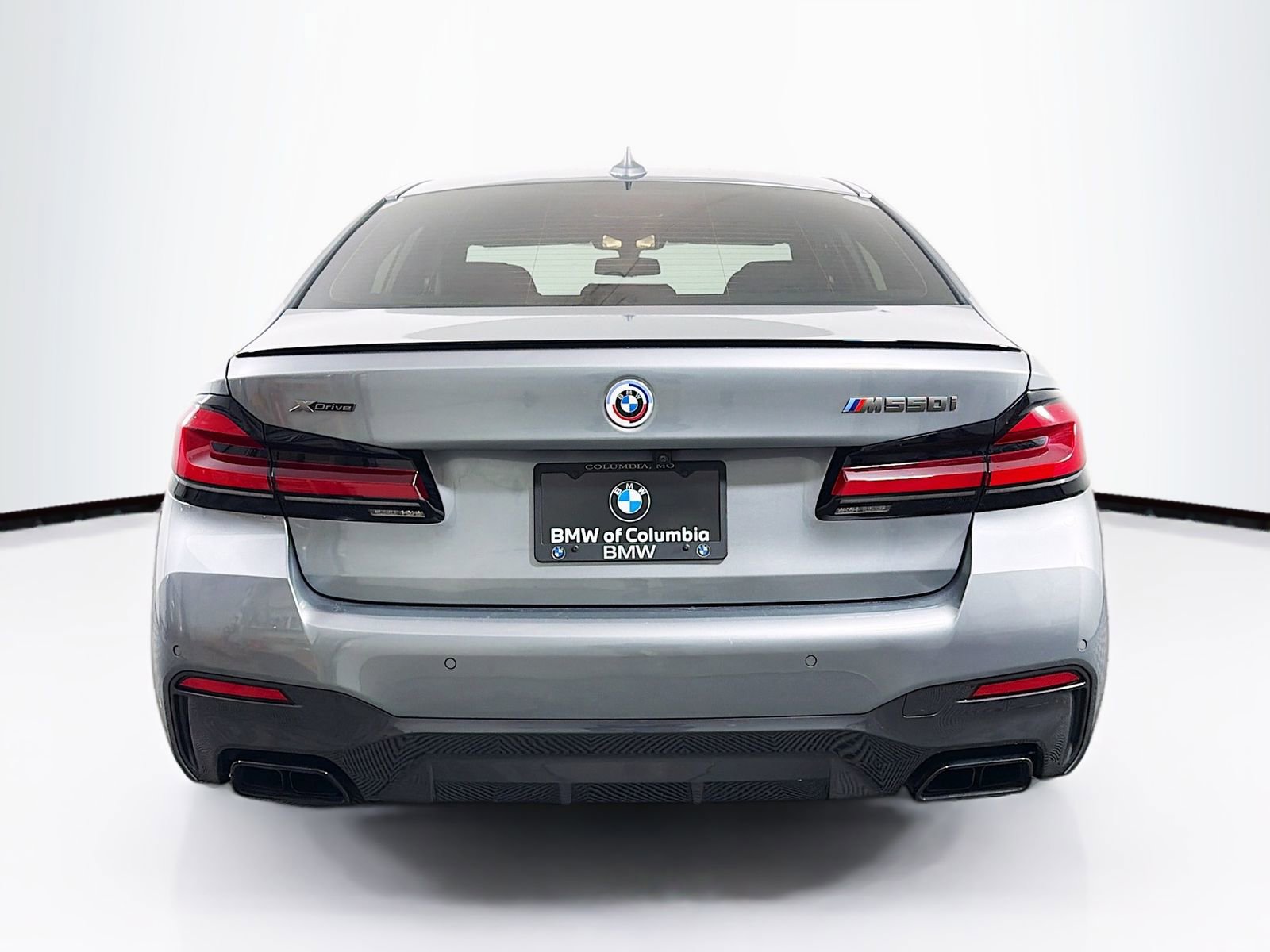 Used 2023 BMW M550i xDrive w/ Executive Package AWD/4WD image 6