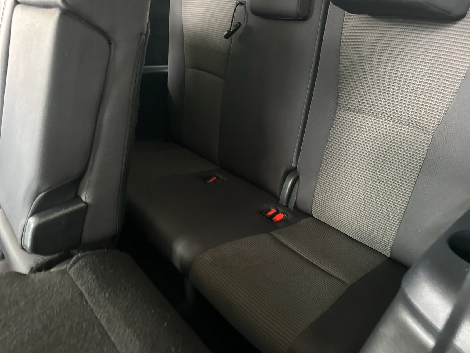 Used 2025 Toyota Highlander LE AWD/4WD image 14