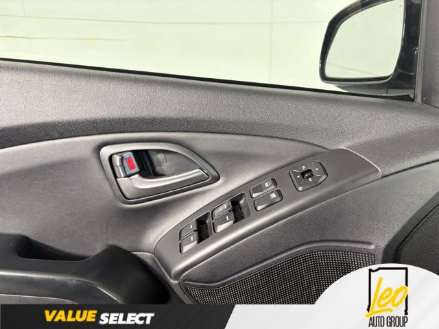 Used 2015 Hyundai Tucson SE FWD image 16