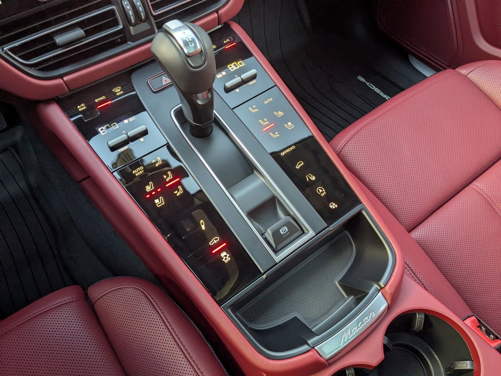 New 2026 Porsche Macan S image 21