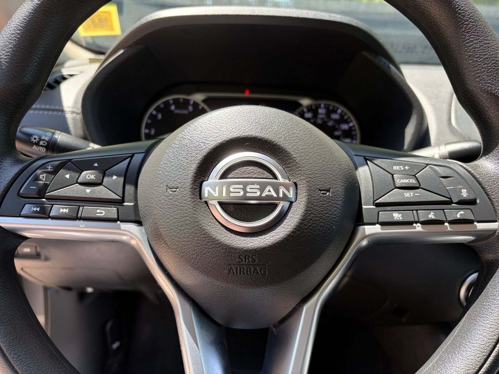 Used 2025 Nissan Sentra SV FWD image 25