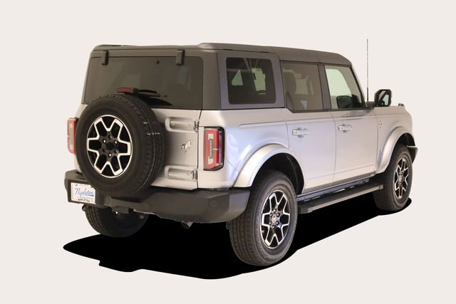 Used 2024 Ford Bronco Outer Banks AWD/4WD image 6