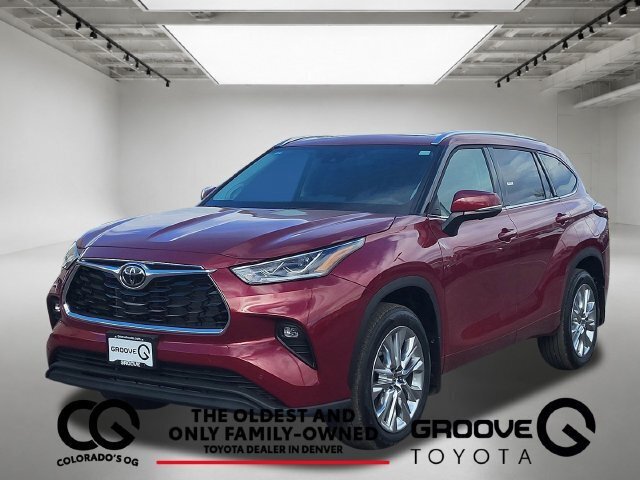 New 2026 Toyota Highlander Limited AWD/4WD image 1