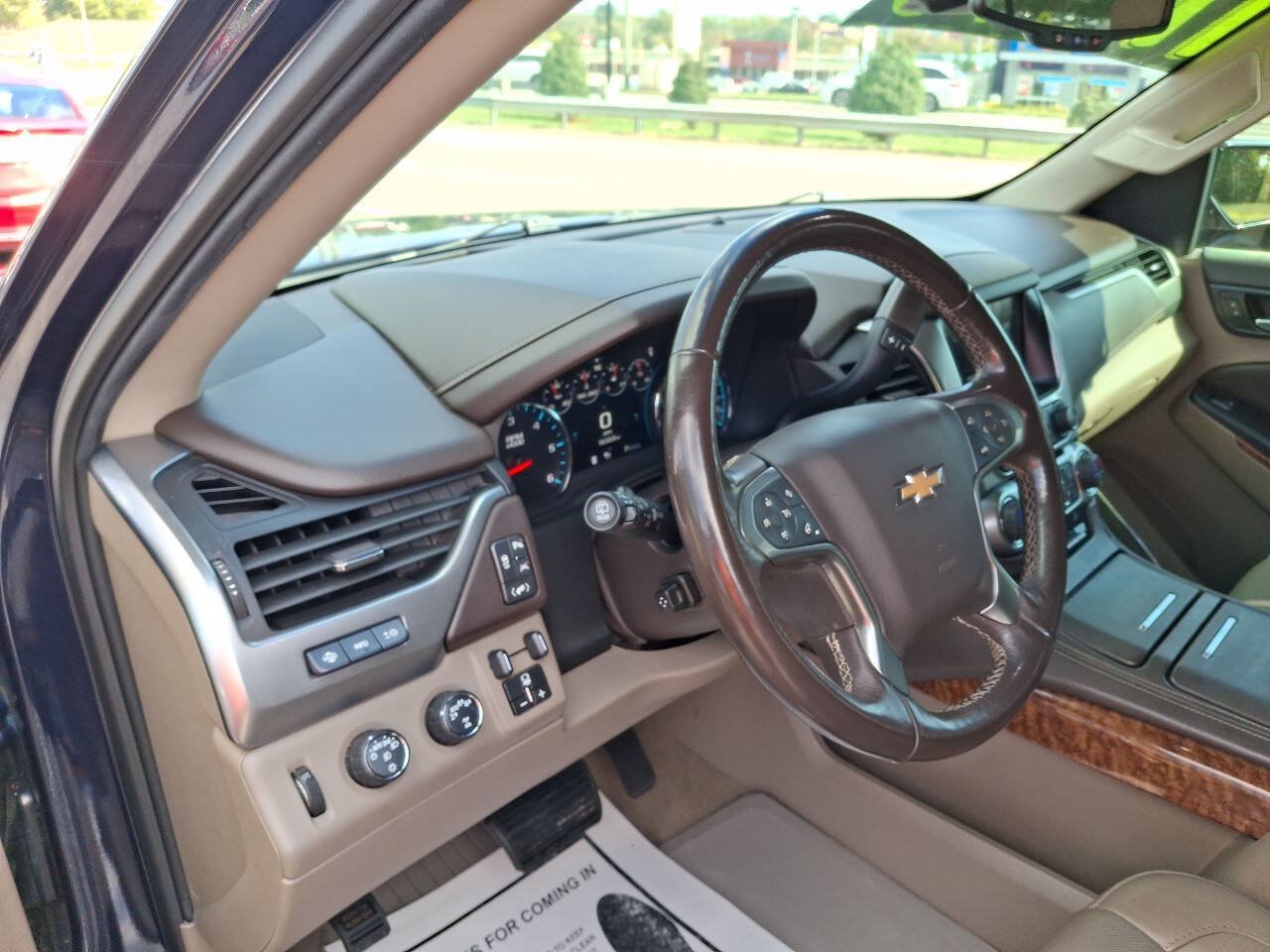 Used 2018 Chevrolet Tahoe Premier AWD/4WD image 12