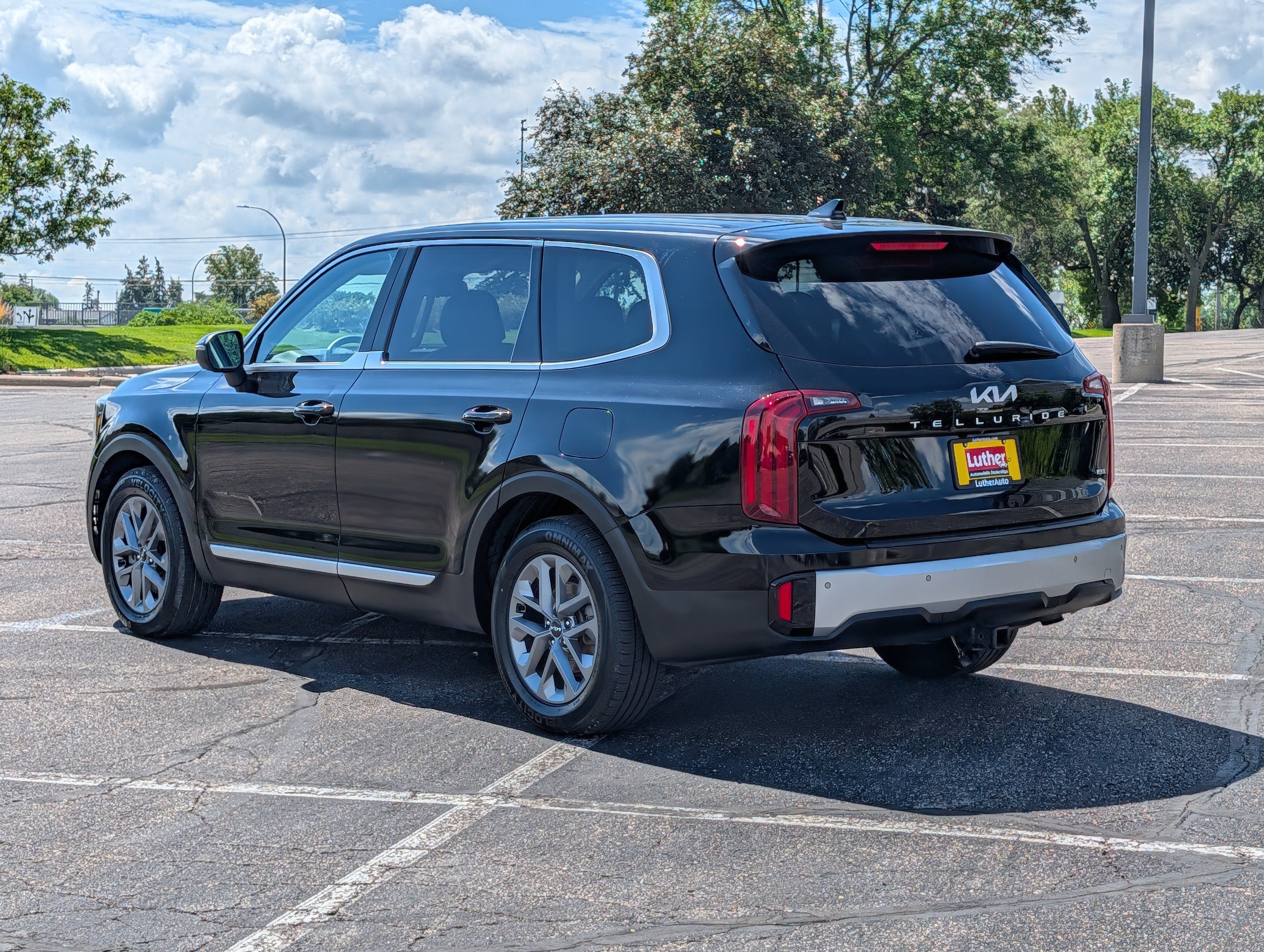 Certified 2023 Kia Telluride LX AWD/4WD image 5