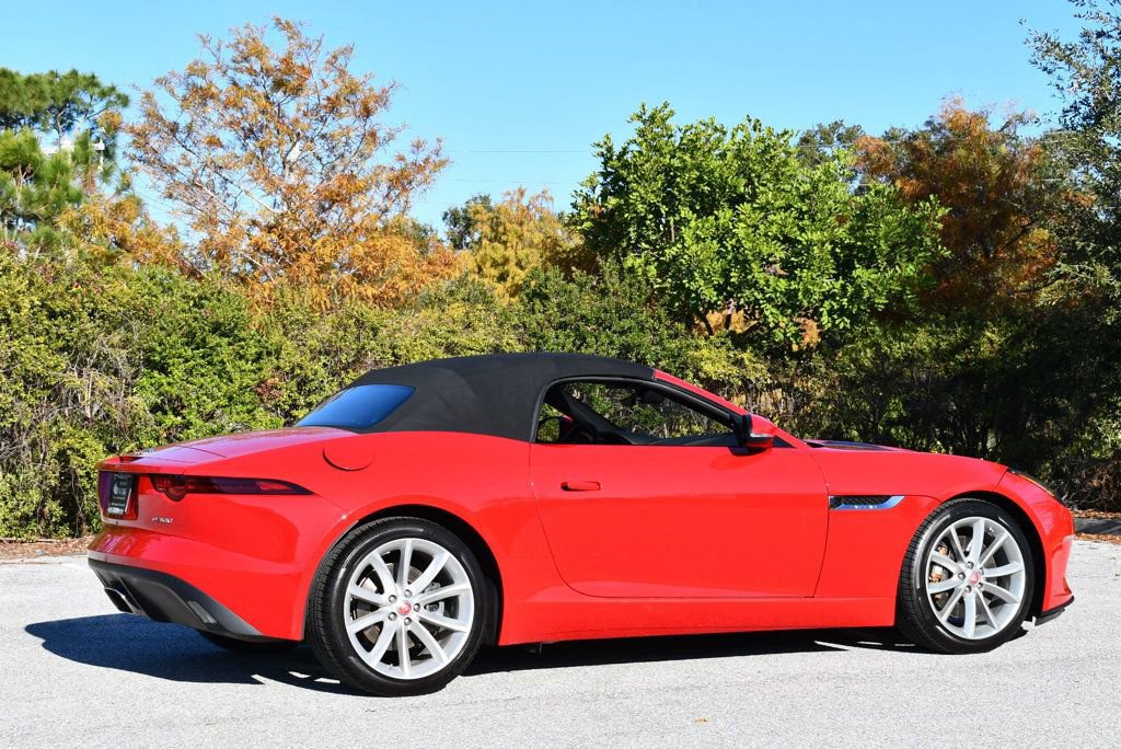 Used 2019 Jaguar F-TYPE Convertible image 34