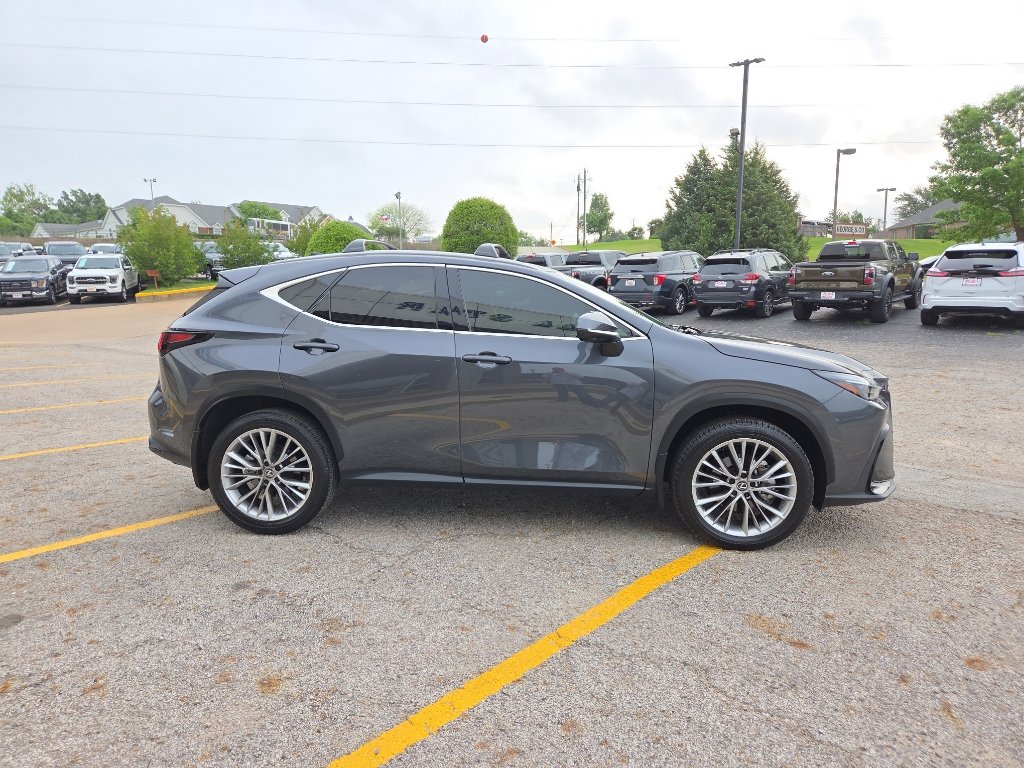 Used 2025 Lexus NX 350 AWD w/ Accessory Package (2T) image 4