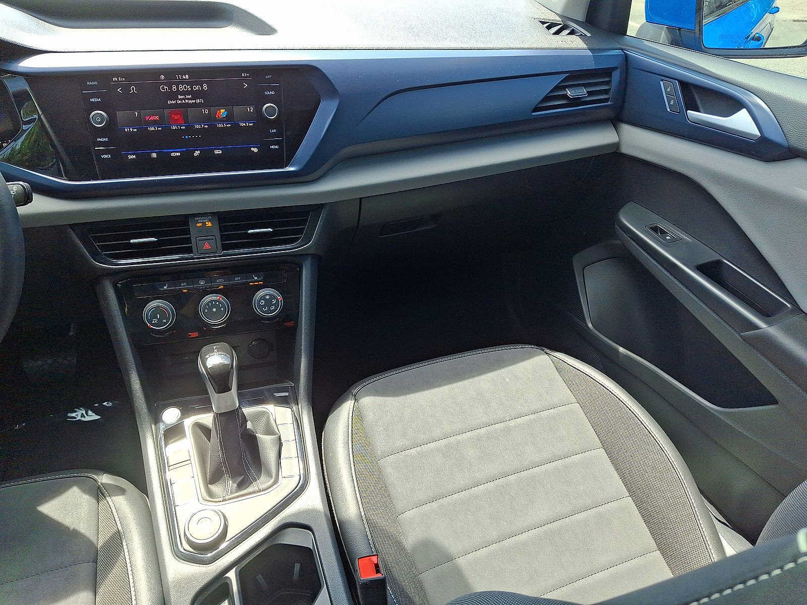 Used 2023 Volkswagen Taos SE AWD/4WD image 11
