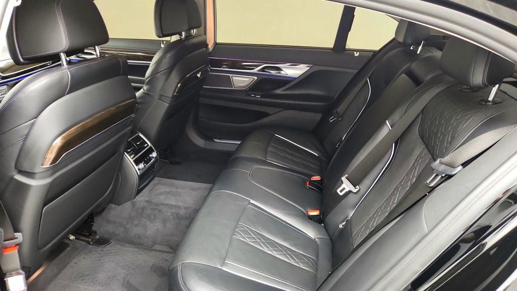 Used 2022 BMW 740i xDrive w/ Premium Package AWD/4WD image 22