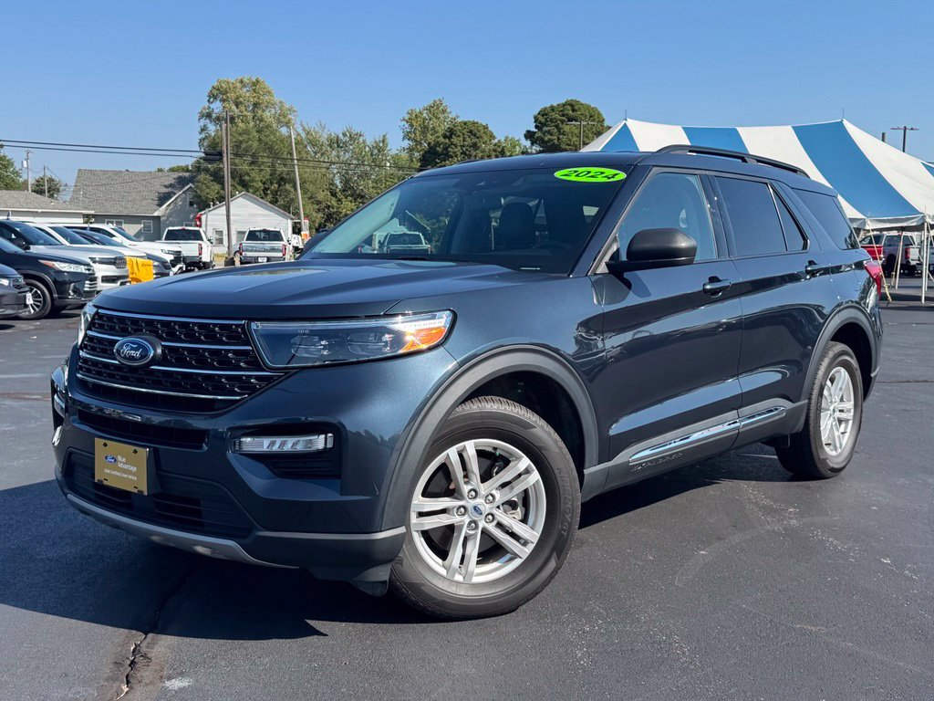 Certified 2024 Ford Explorer XLT w/ Equipment Group 202A AWD/4WD image 30