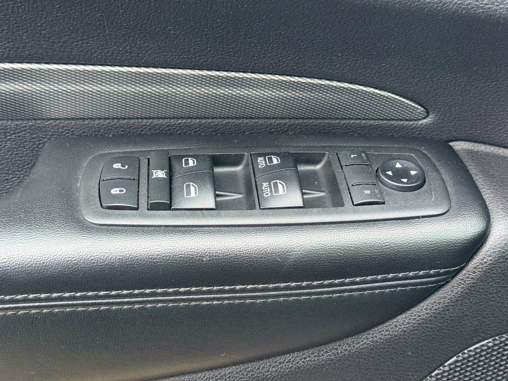 Used 2018 Dodge Durango GT image 25