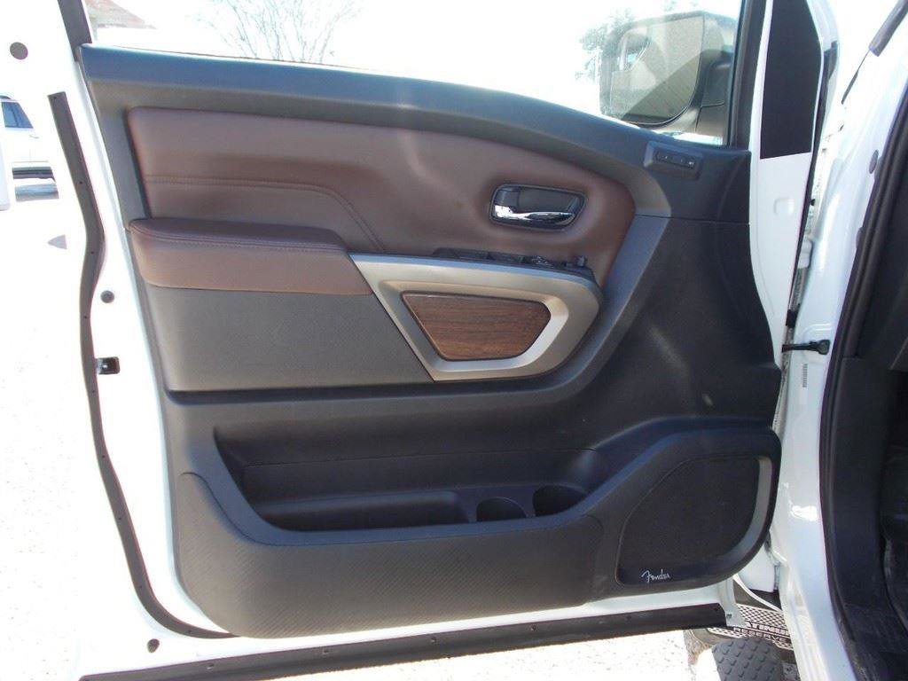 Used 2023 Nissan Titan Platinum Reserve w/ Moonroof Package AWD/4WD image 16