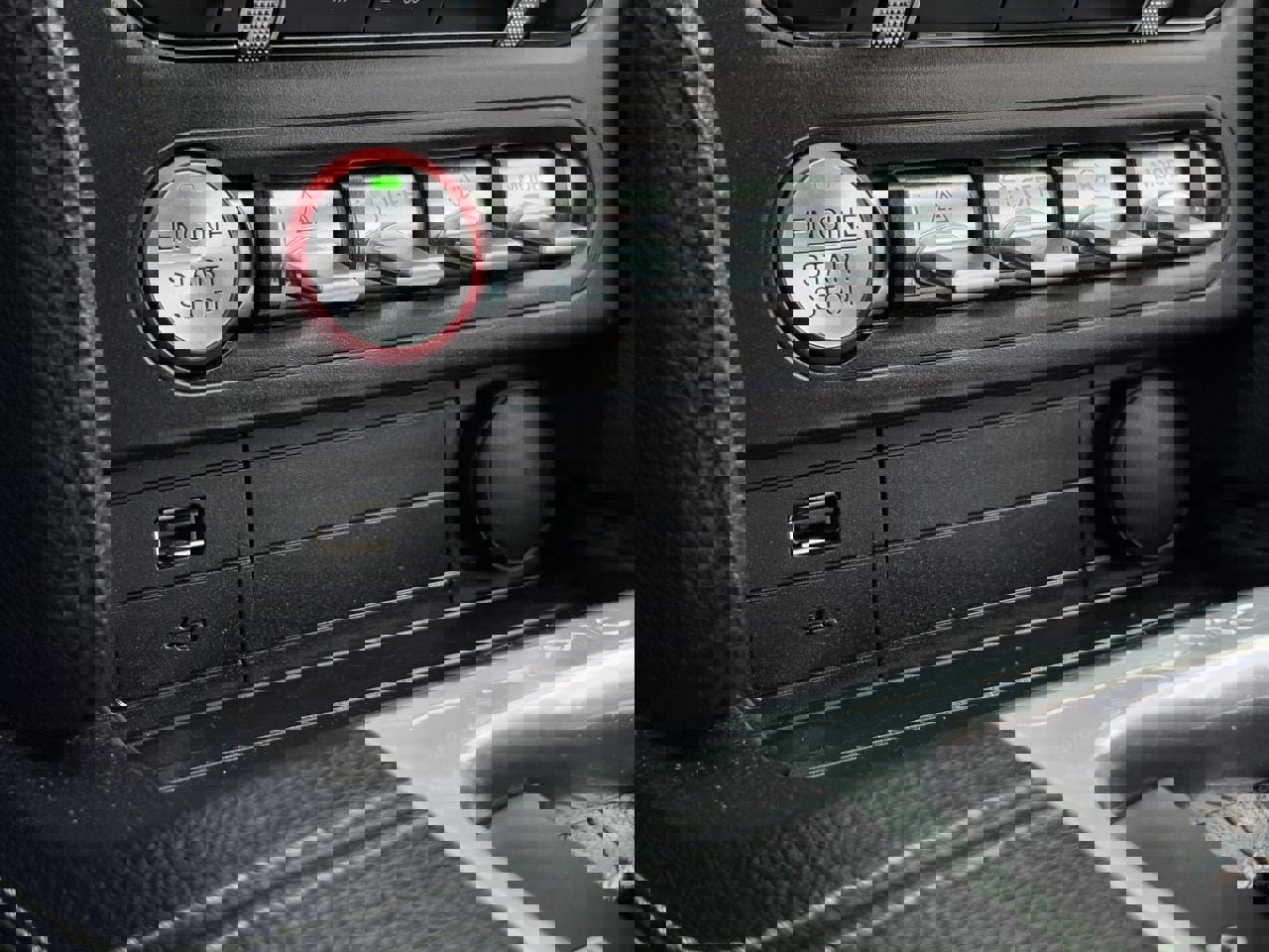 Used 2018 Ford Mustang Premium w/ Equipment Group 201A RWD image 22