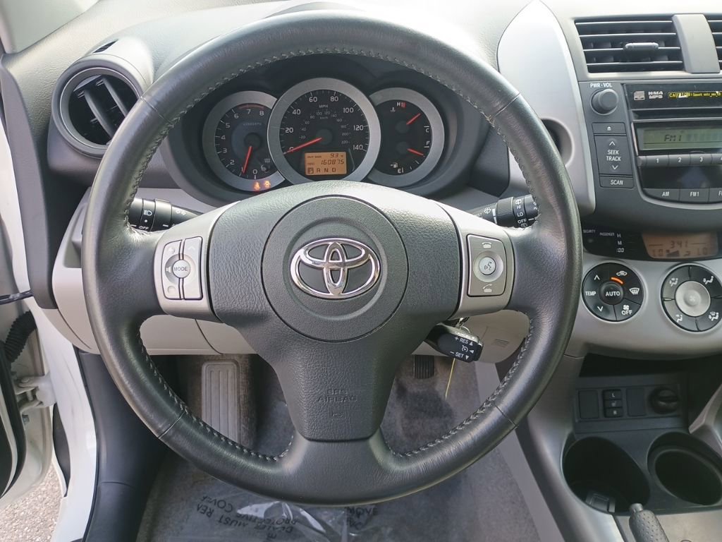 Used 2007 Toyota RAV4 Limited image 25