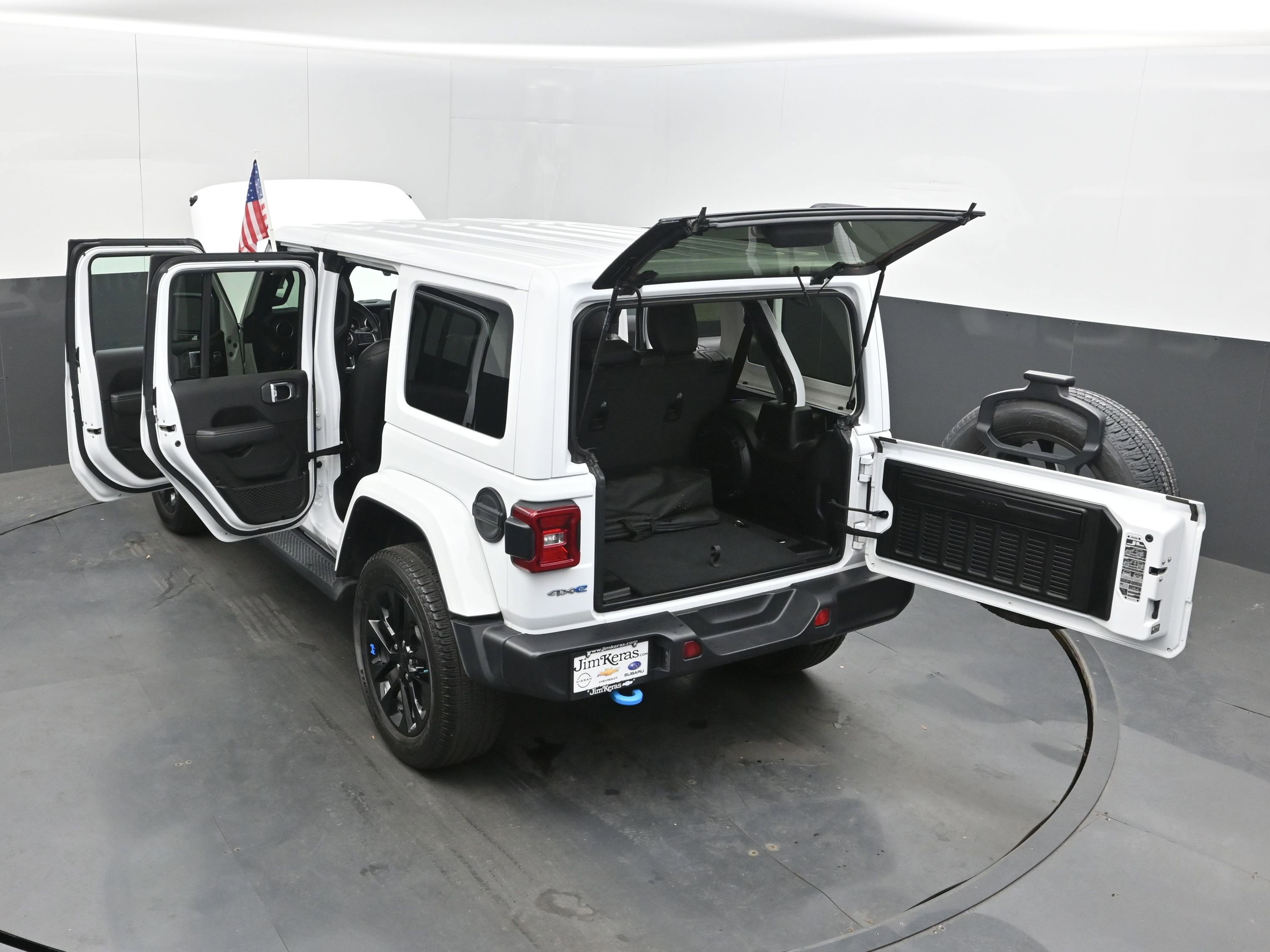 Used 2022 Jeep Wrangler Unlimited Sahara w/ Cold Weather Group AWD/4WD image 44