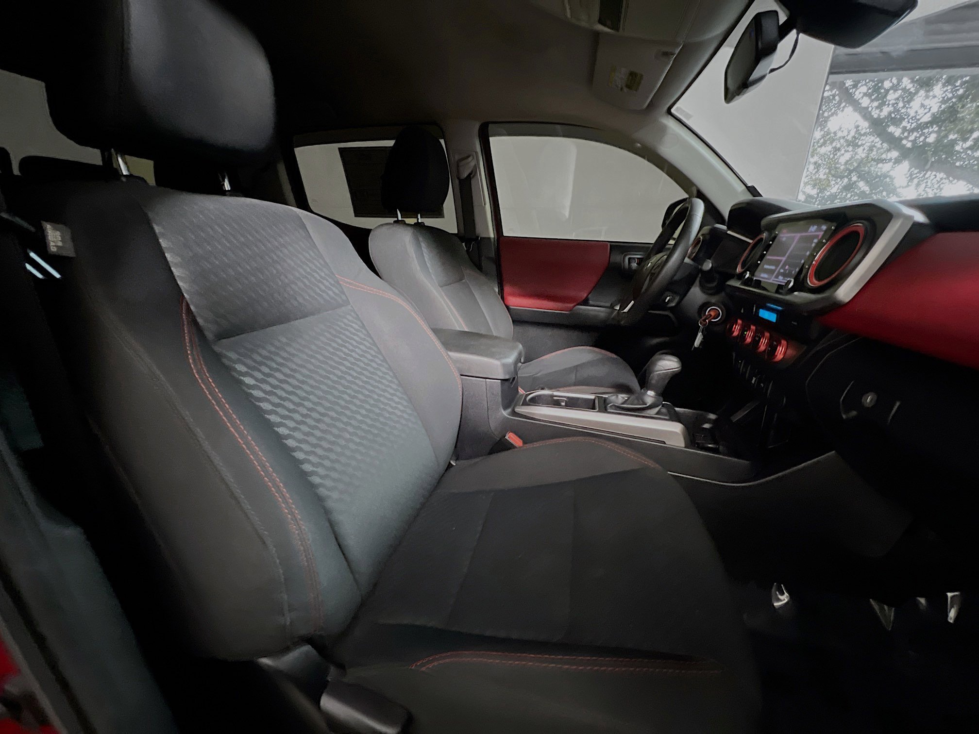 Used 2022 Toyota Tacoma SR5 image 30