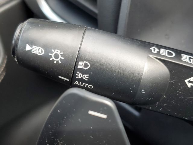 Used 2021 Nissan Rogue S image 22