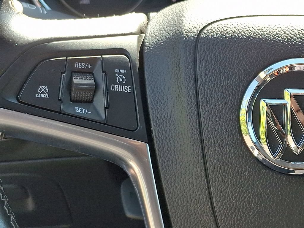 Certified 2021 Buick Encore Preferred AWD/4WD image 20
