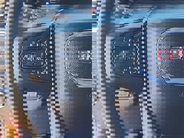 Used 2024 GMC Yukon XL AT4 image 12