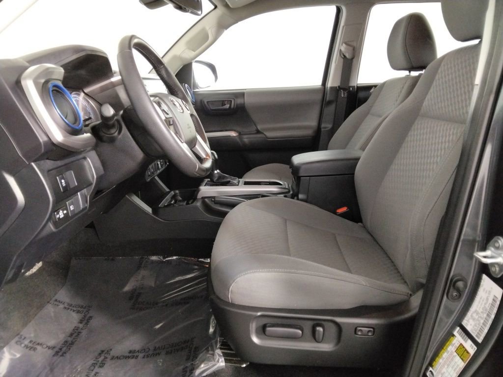 Used 2023 Toyota Tacoma SR5 w/ Technology Package image 25