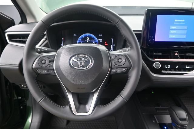 New 2026 Toyota Corolla Cross LE w/ Moonroof Package FWD image 5