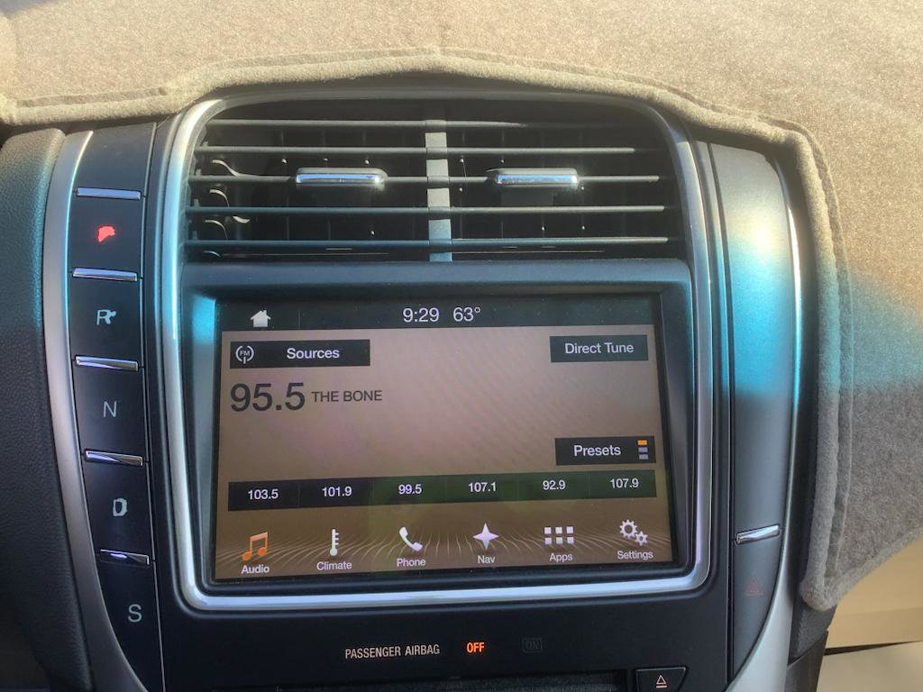 Used 2016 Lincoln MKX Reserve image 16