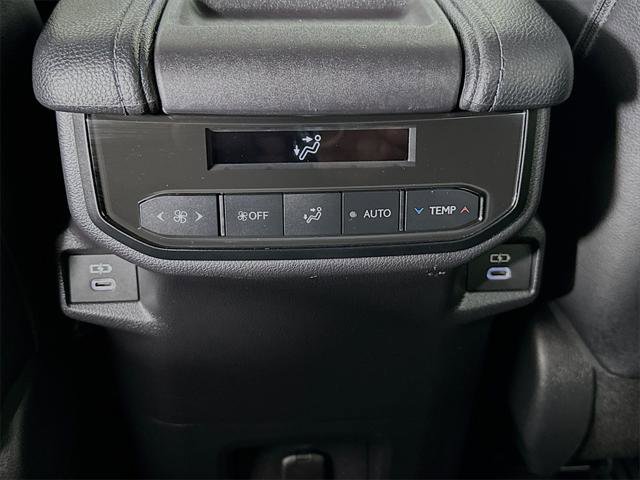 Certified 2024 Toyota Grand Highlander XLE image 16