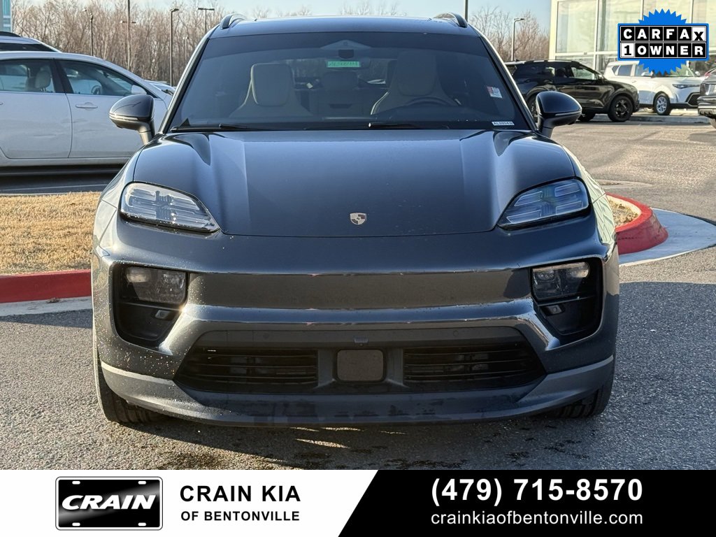 Used 2024 Porsche Macan 4 Electric image 2