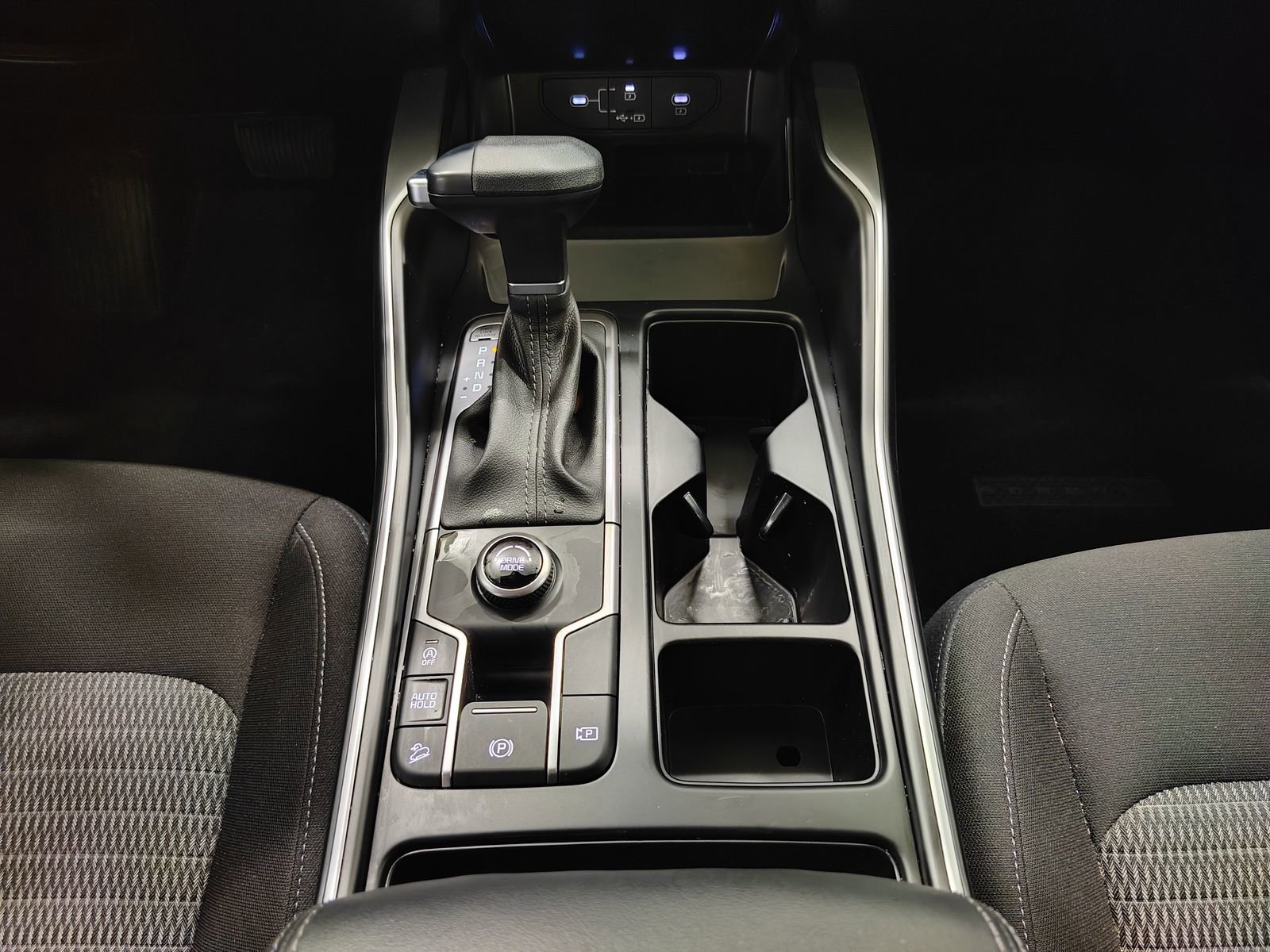 Used 2025 Kia Sorento LX image 35