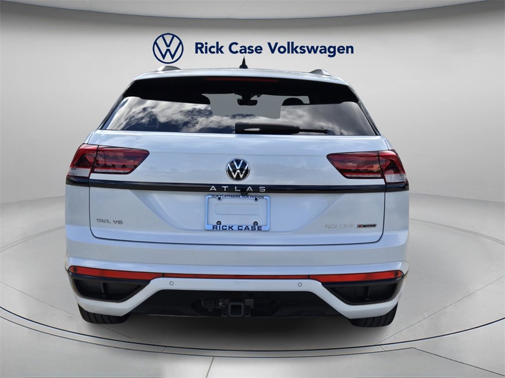 Certified 2022 Volkswagen Atlas Cross Sport SEL R-Line image 6
