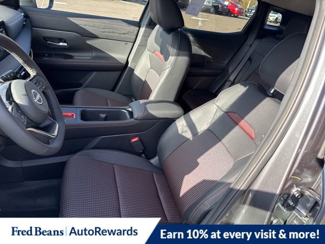 New 2026 Nissan Kicks SR w/ Cold Weather Package image 11