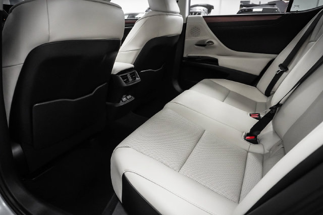 Certified 2025 Lexus ES 350 w/ Premium Package FWD image 21