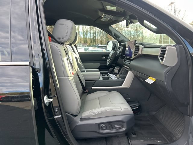 New 2026 Toyota Tundra Limited AWD/4WD image 16