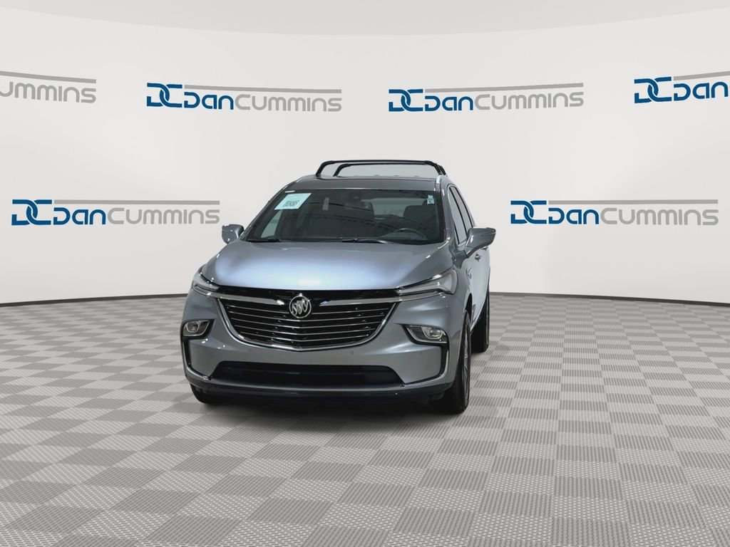 Used 2023 Buick Enclave Essence image 4