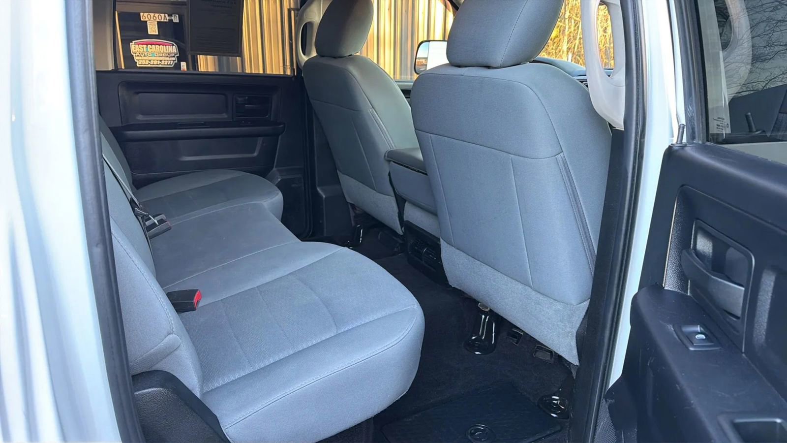 Used 2018 RAM 3500 Tradesman w/ Chrome Appearance Group image 15