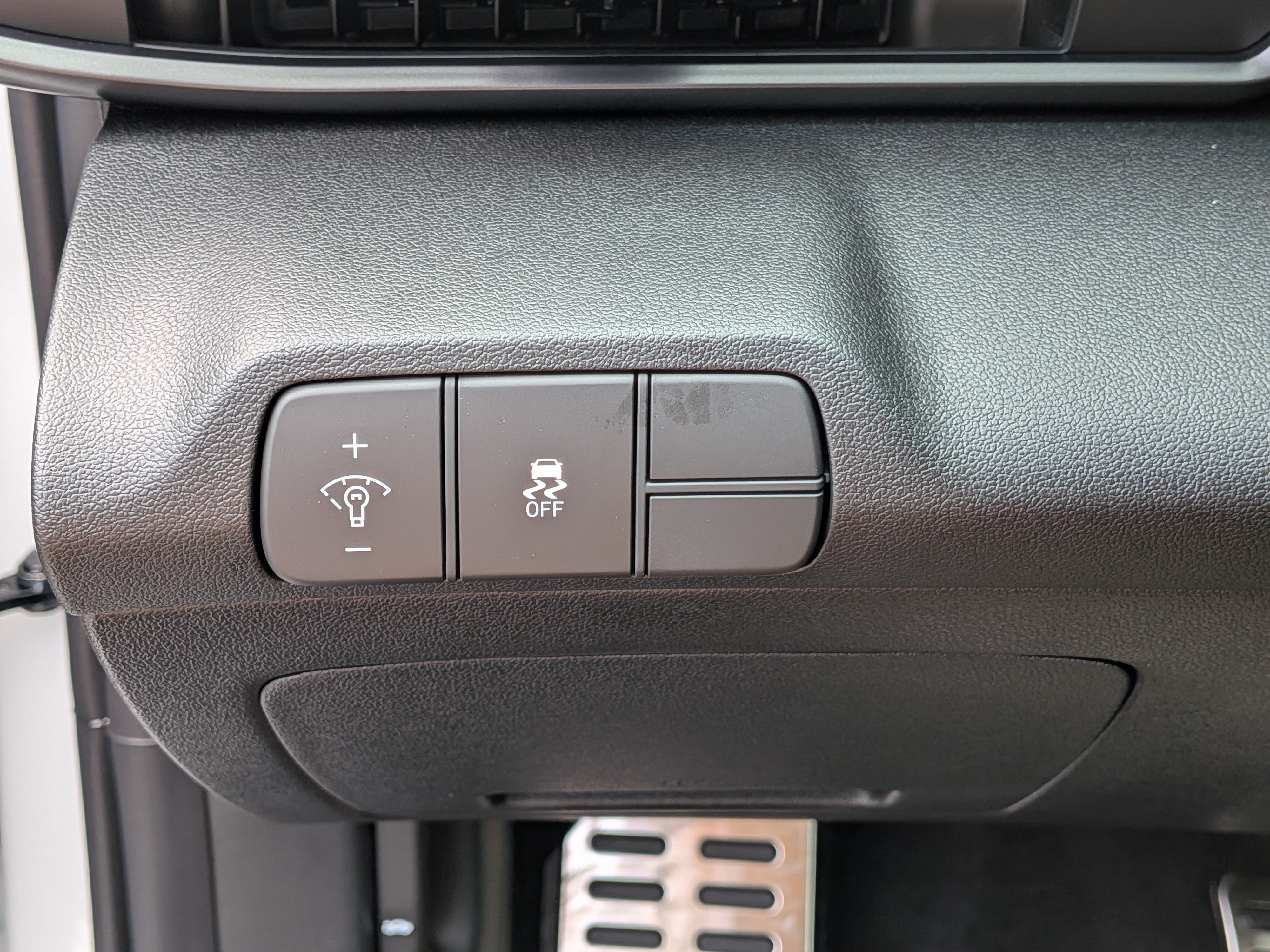 New 2026 Hyundai Elantra SEL Sport FWD image 23