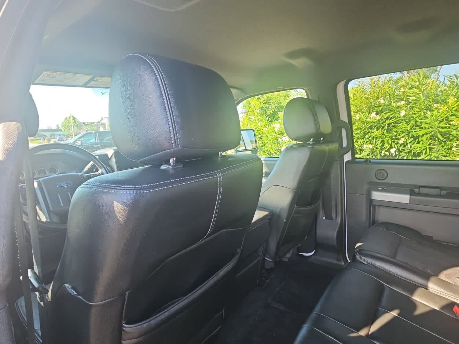 Used 2016 Ford F250 Lariat w/ Lariat Interior Package AWD/4WD image 11