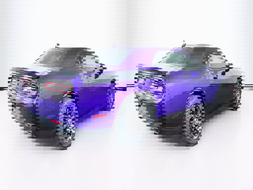 Used 2018 Dodge Challenger GT w/ Driver Convenience Group image 23