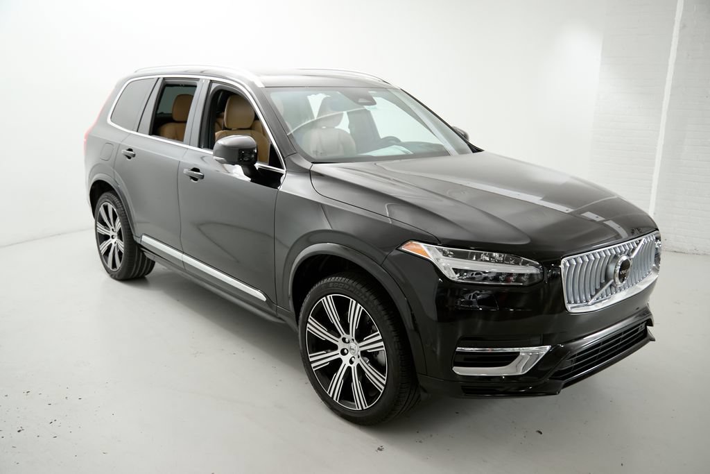 Used 2024 Volvo XC90 T8 Ultimate w/ Lounge Package AWD/4WD image 4