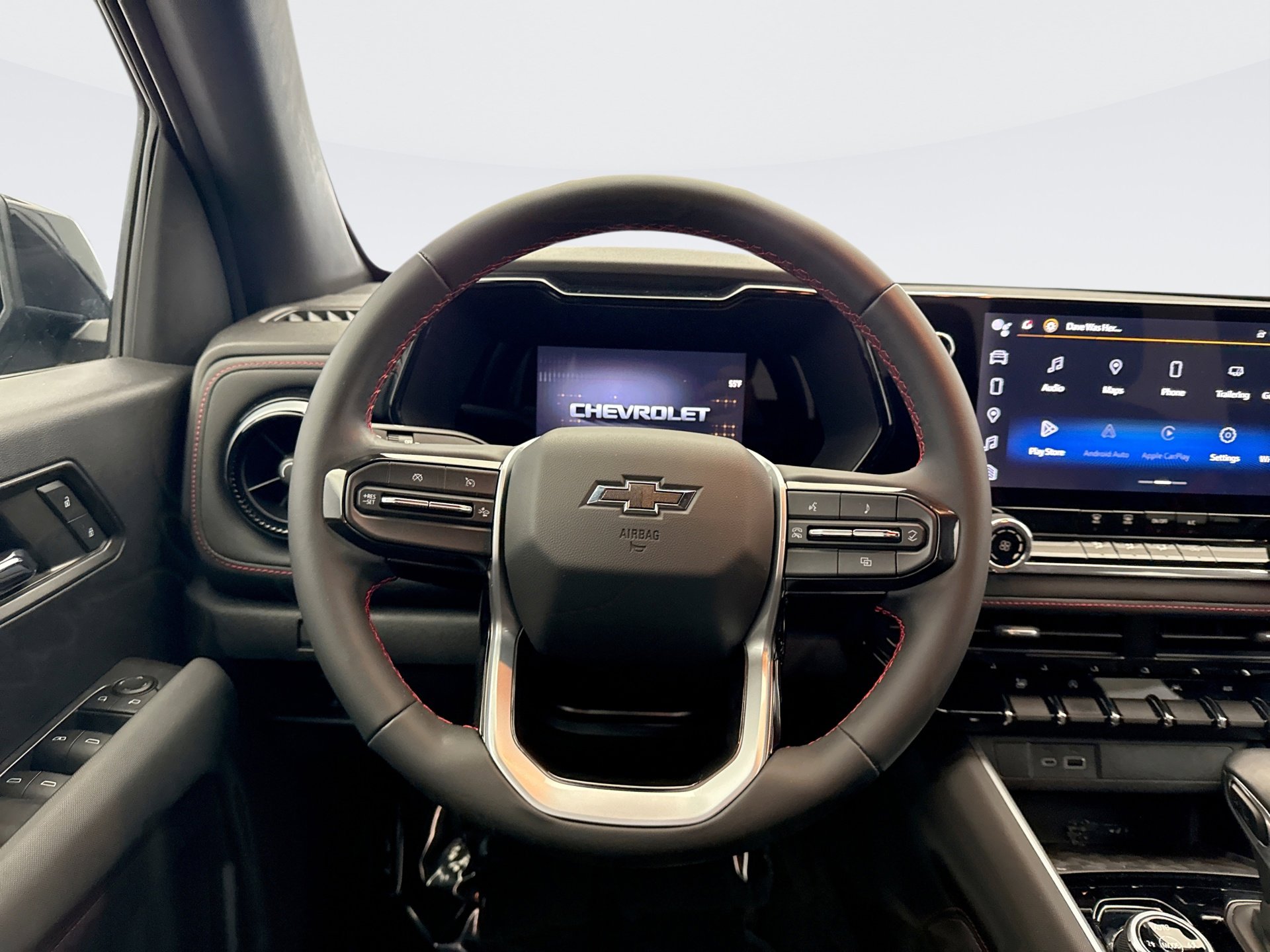 Used 2023 Chevrolet Colorado Z71 w/ Advanced Trailering Package image 12