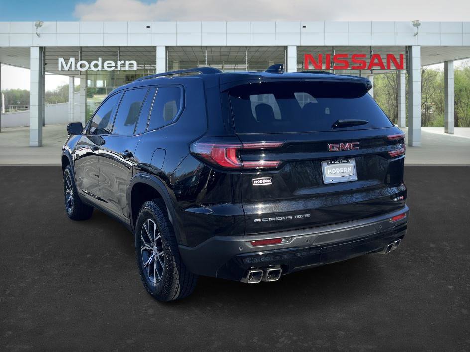 Used 2024 GMC Acadia AT4 image 3