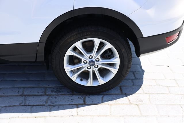 Used 2019 Ford Escape SEL AWD/4WD image 40