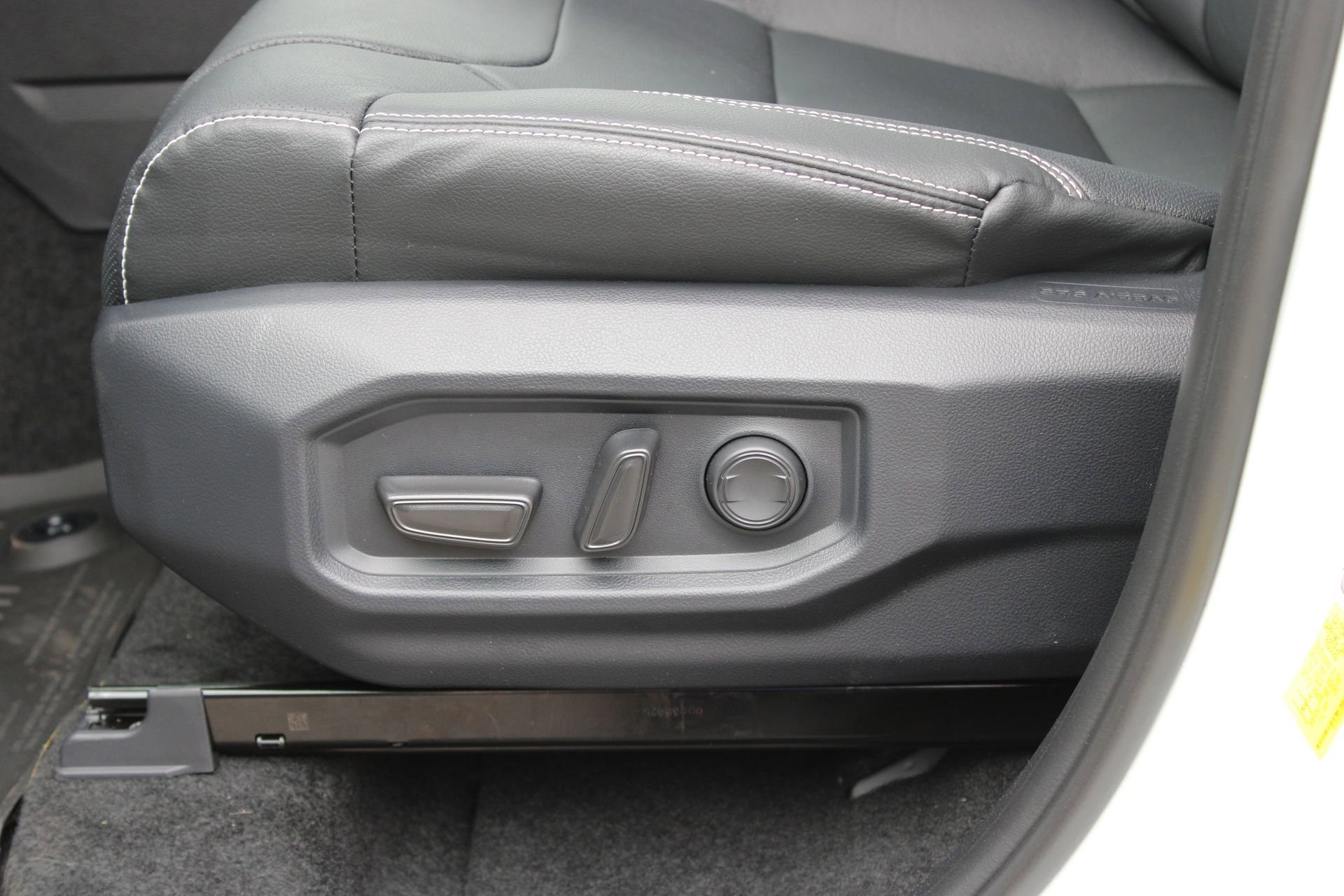 New 2026 Toyota Tundra SR5 image 17