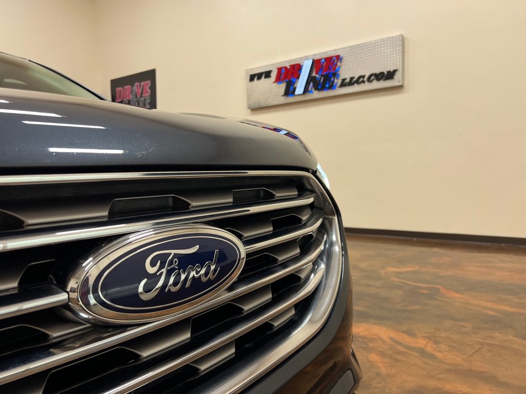 Used 2022 Ford Edge Titanium AWD/4WD image 44