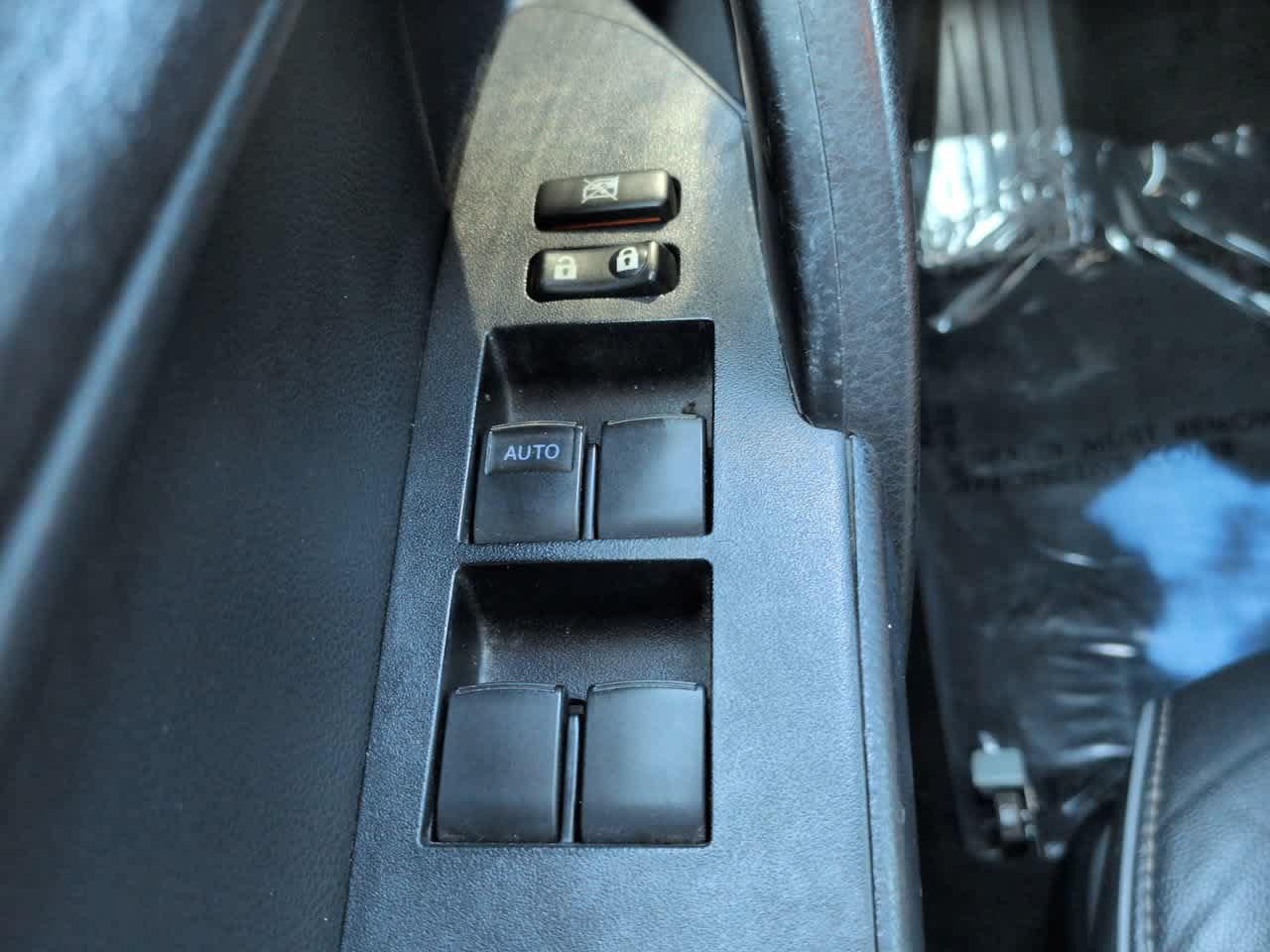 Used 2015 Toyota Corolla S FWD image 21