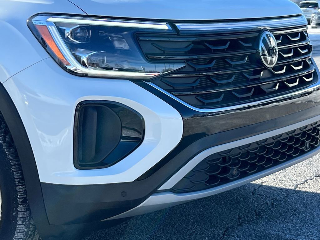 Certified 2024 Volkswagen Atlas Cross Sport SEL image 8