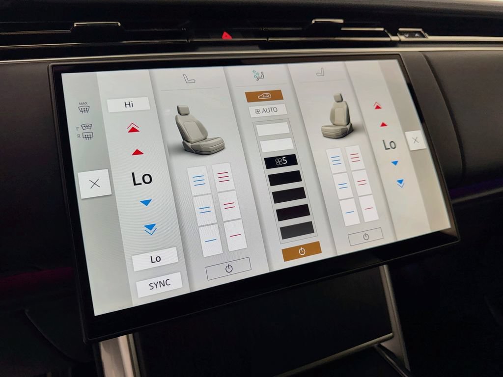 New 2027 Land Rover Range Rover SE AWD/4WD image 16