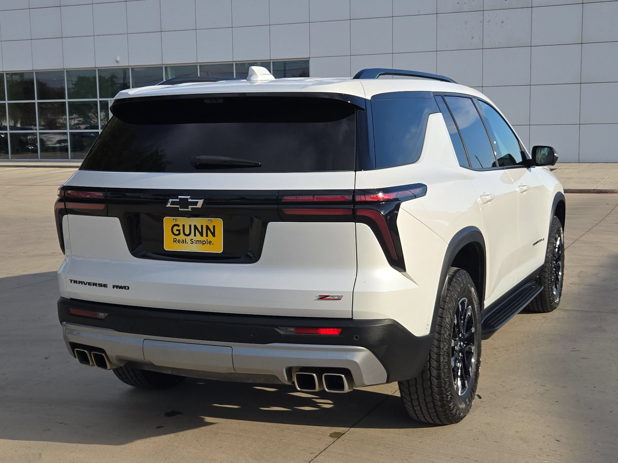 Certified 2025 Chevrolet Traverse Z71 w/ Enhanced Driving Package AWD/4WD image 3